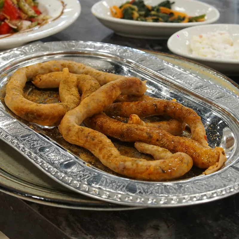 Gümüş tepside mumbar