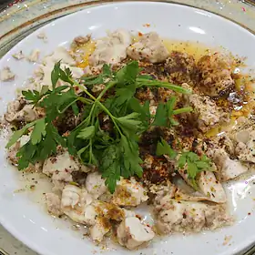 Tabakta söğüş, maydanoz ve pul biber